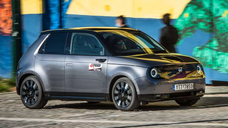 Οδηγούμε το ηλεκτρικό Honda e