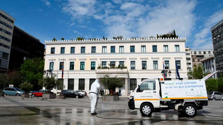 ΟΜΙΛΟΣ ΕΛΠΕ: Δωρεάν καύσιμα ΕΚΟ στον Δήμο Αθηναίων για τον στόλο απολυμάνσεων