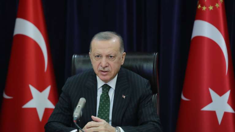 Νέα πρόκληση Ερντογάν: Όταν άλλες χώρες πνίγουν τους πρόσφυγες, εμείς τους σώζουμε