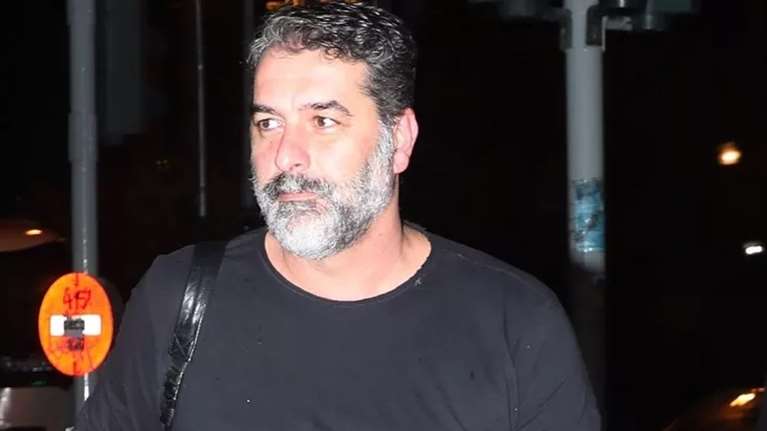 Ο Βασίλης Μπισμπίκης σε πορεία στη Σταδίου - &quot;Λευτεριά στην Παλαιστίνη&quot;