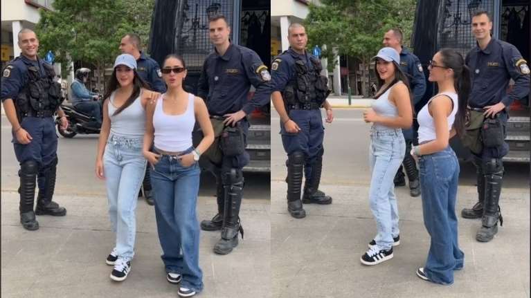 Σάλος με τα ΜΑΤ που πόζαραν με τουρίστριες: &quot;Εμείς θα ήμασταν αυτόφωρο&quot;, &quot;ναι, αλλά... δεν είναι ταξί&quot;- Χαμός στα σχόλια