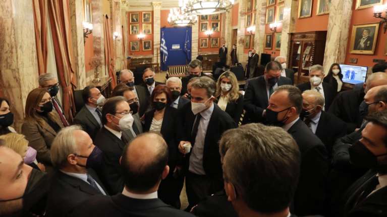 Μητσοτάκης σε βουλευτές της ΝΔ: &quot;Ο ΣΥΡΙΖΑ επιδιώκει την πόλωση, δεν θα τους κάνουμε τη χάρη&quot;