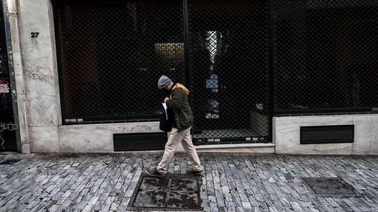 Ολα τα μέτρα στήριξης της αγοράς τον Απρίλιο: Μηδενικό ενοίκιο για τις κλειστές επιχειρήσεις - Τι ισχύει για τα επιδόματα