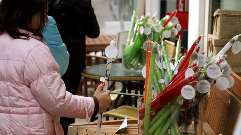 Ανοικτά τα καταστήματα την Κυριακή των Βαΐων - Το ωράριο της Μεγάλης Εβδομάδας σε εμπορικά, mall και κρεοπωλεία