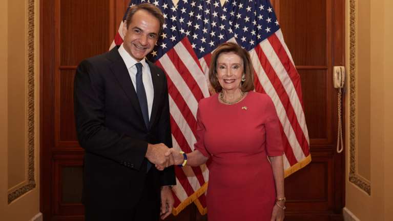 Μητσοτάκης: &quot;Μεγάλο προνόμιο να μιλήσω στο Κογκρέσο&quot; - &quot;Είμαστε μαζί σαν δημοκρατικά έθνη&quot;, απάντησε η Πελόζι