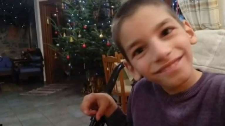 Βόλος: Φονική πνευμονία η αιτία θανάτου του 10χρονου Κωνσταντίνου