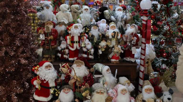 Εορταστικό ωράριο: Πώς θα λειτουργήσουν τα καταστήματα σήμερα και την Κυριακή - Τι ισχύει για τα σούπερ μάρκετ