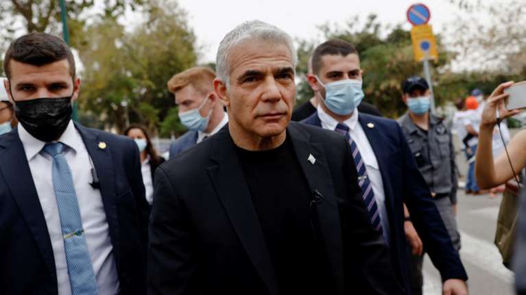 Γιαΐρ Λαπίντ: Ο &quot;Τζορτζ Κλούνεϊ&quot; της ισραηλινής δημοσιογραφίας που θέλει να εκθρονίσει τον Νετανιάχου - Ποιος είναι