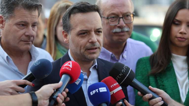 Στο Προεδρικό Μέγαρο ο Χάρης Δούκας - Συνάντηση με την Κατερίνα Σακελλαροπούλου