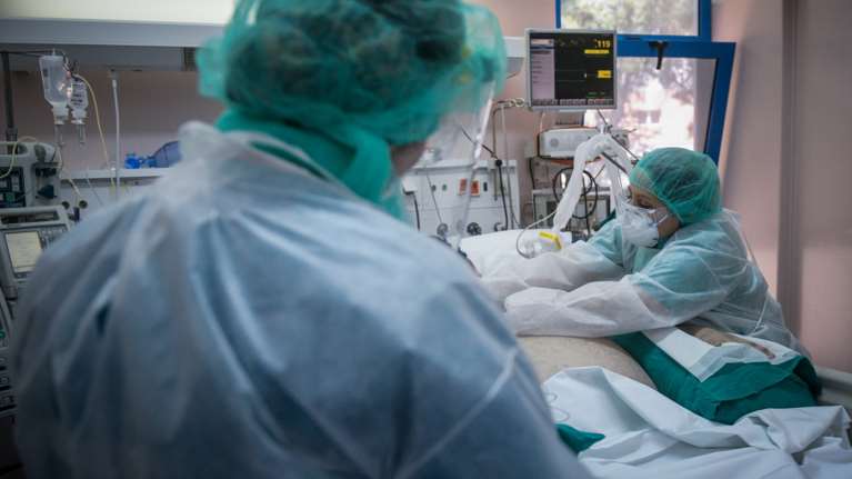 Κορονοϊός: Μεγαλώνει συνεχώς η &quot;μαύρη&quot; λίστα - 7 νεκροί τις τελευταίες ώρες