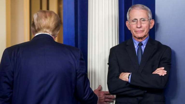 Νέo &quot;καμπανάκι&quot; Φάουτσι: Οι επιπτώσεις πρόωρης επανεκκίνησης στις ΗΠΑ θα είναι &quot;πολύ σοβαρές&quot;