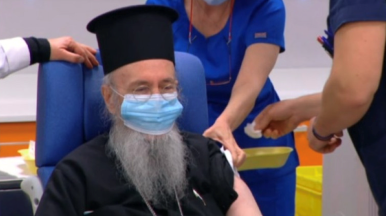 Ο Μητροπολίτης Ιερόθεος αποκαλύπτει: Τι αισθάνθηκα όταν με εμβολίασε ο νοσηλευτής... Θεούλης