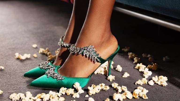 Για πρώτη φορά μπορείτε να αποκτήσετε με έκπτωση τα παπούτσια του Manolo Blahnik