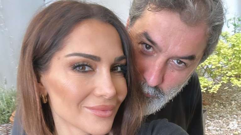 Δέσποινα Βανδή &amp; Βασίλης Μπισμπίκης ταξίδεψαν στο εξωτερικό - Τα τρυφερά στιγμιότυπα