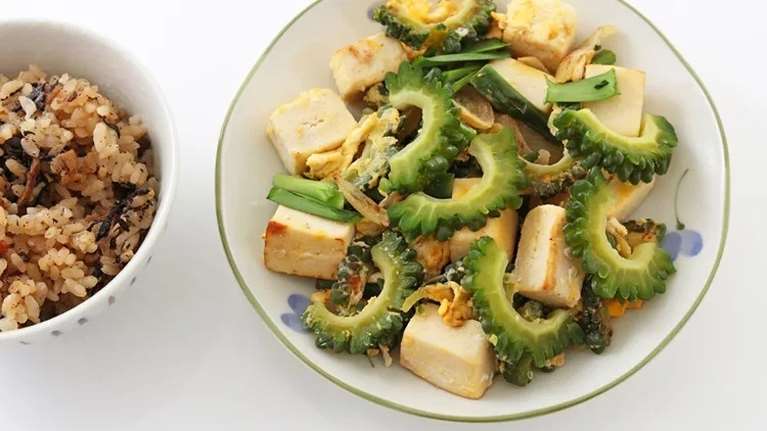 Δίαιτα Okinawa: Το μυστικό των αιωνόβιων από το νησί της Ιαπωνίας - Πώς φτάνουν τα 100;