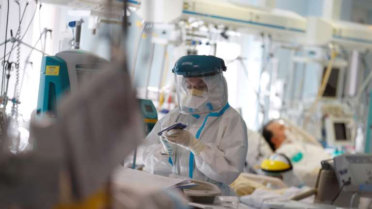 Επιστολή των Νοσοκομειακών Γιατρών στον πρωθυπουργό: &quot;Ενάμιση χρόνο τώρα επιμένετε να κωφεύετε&quot;