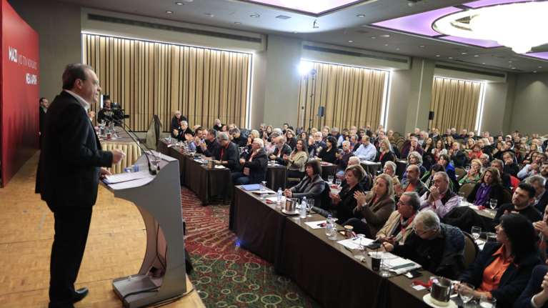 ΣΥΡΙΖΑ: Επέστρεψαν Βασιλειάδης, Σπίρτζης και Τζουμάκας - Ποια στελέχη συμμετείχαν στη συνεδρίαση της ΚΕ