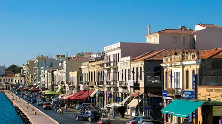 Κορονοϊός: Η πρώτη καμπάνα για παραβίαση των μέτρων - 8 μήνες φυλακή και πρόστιμο 2.500 ευρώ