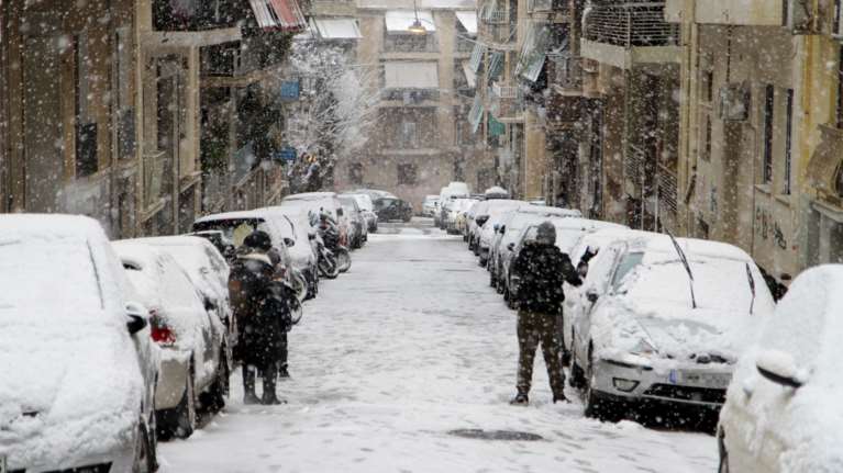 Μεγάλη επιχείρηση των δήμων να ανοίξουν οι κλειστοί δρόμοι - Εκκληση για περιορισμό μετακινήσεων