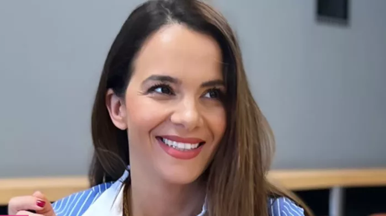 Η Ελιάνα Χρυσικοπούλου δείχνει το σώμα της χωρίς ρετούς στα 39 της