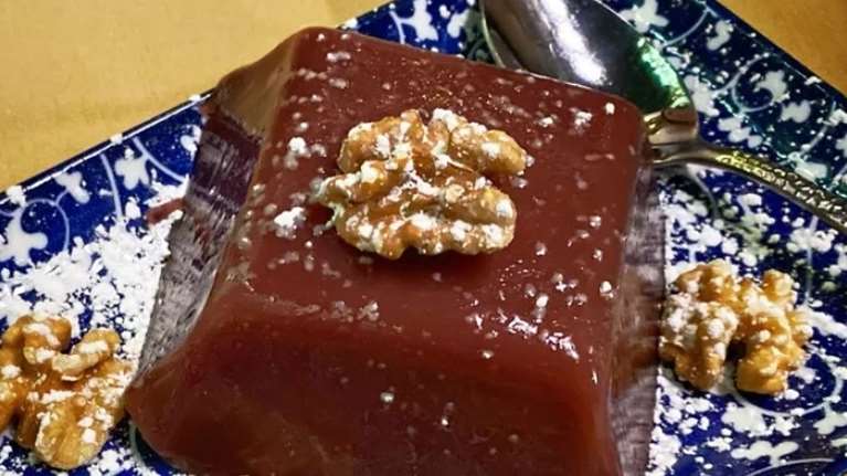 Kλασική συνταγή για την παραδοσιακή μουσταλευριά - με 3 υλικά