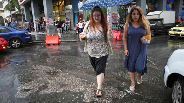 Έκτακτο δελτίο επιδείνωσης καιρού από την ΕΜΥ: Έρχονται βροχές, καταιγίδες και χαλάζι - Σε ποιες περιοχές