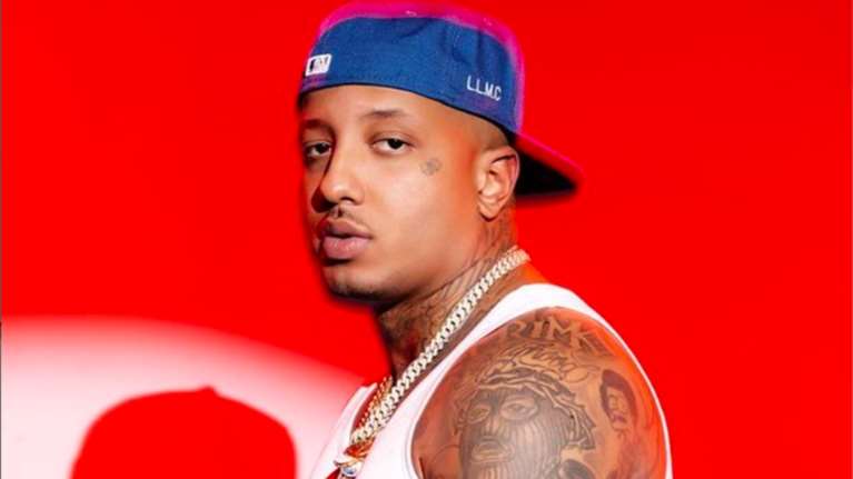 Αυτό είναι το σπίτι στην Γκάνα, που αγόρασε ο Light στη μητέρα του: &quot;Θα κόστιζε τα διπλάσια λεφτά στην Ελλάδα&quot;