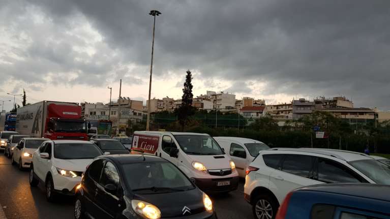 Lockdown - Χαμός στις εθνικές οδούς: 70.000 αυτοκίνητα πέρασαν από τα διόδια το 24ωρο  - Σαρωτικοί έλεγχοι από την ΕΛΑΣ