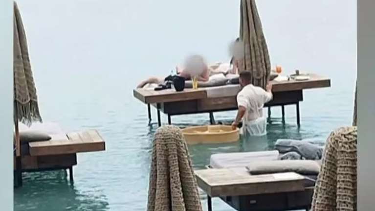 Φωτιά στη Ρόδο: Οχι δεν κάηκε το beach bar με τον σερβιτόρο &quot;κολυμβητή&quot; [εικόνες]