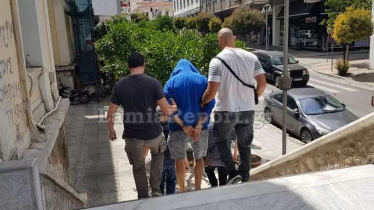Λαμία: Προφυλακίστηκε ο 45χρονος που κατηγορείται τον για βιασμό 13χρονης ανιψιάς του [βίντεο]