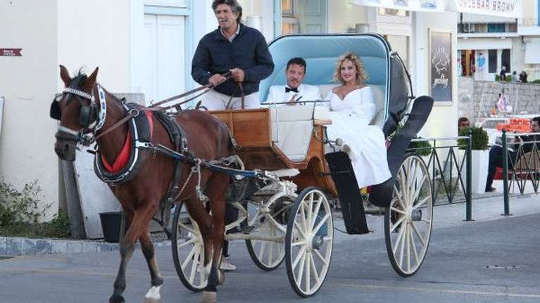 Νέες φωτογραφίες από τον γάμο της Ελεωνόρας Ζουγανέλη με τον Σπύρο Δημητρίου