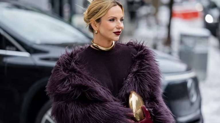 Δεν έχεις αγοράσει ακόμη γούνα; 5 επιλογές από τις προσφορές της Stradivarius κάτω των 30 ευρώ