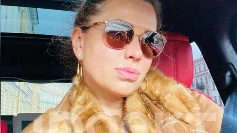 Η "κρυφή κόρη" του Πούτιν DJ στο πάρτι της σε νάιτ κλαμπ της Μόσχας [Φωτογραφίες και Βίντεο]