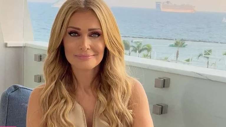 Νατάσα Θεοδωρίδου: Διακοπές στην Πάρο με τις κούκλες κόρες της - Δείτε τα χαριτωμένα βίντεο στο Tik Tok