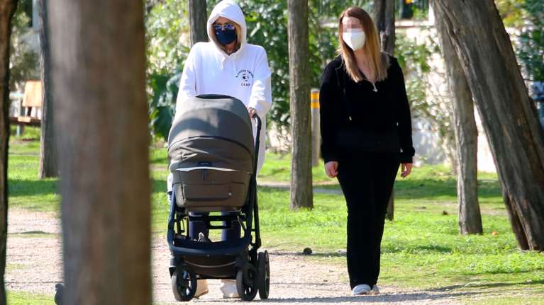 Τζένη Μπαλατσινού: Στην ύπαιθρο για γυμναστική 2,5 μήνες μετά τον τοκετό - Ο εξοπλισμός που χρησιμοποιεί