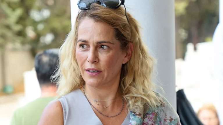 Η Τζένη Μπότση στο κομμωτήριο - Η νέα αλλαγή στα μαλλιά της