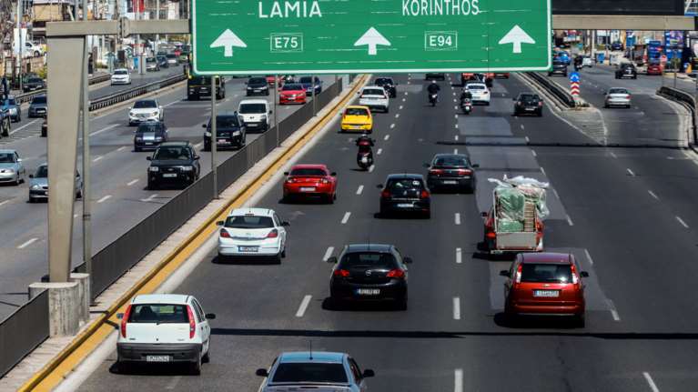 Πάσχα: Με σύμμαχο τον καλό καιρό χιλιάδες Αθηναίοι εγκαταλείπουν από σήμερα την πρωτεύουσα  - Αυξημένη κίνηση