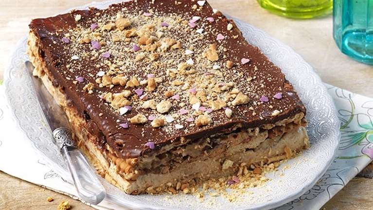 Συνταγή για το απόλυτο μπισκοτογλυκό ψυγείου που θα σας ξετρελάνει - Η σοκολάτα το απογειώνει