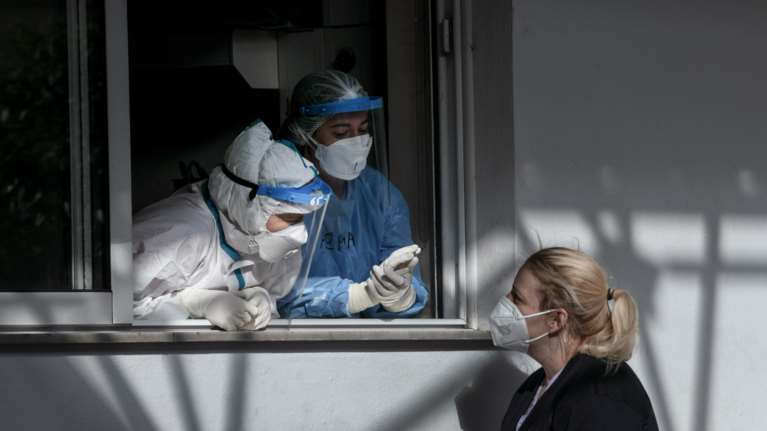 Ξεκάθαρος ο Κοντοζαμάνης: Ο νόμος για τους ανεμβολίαστους υγειονομικούς θα εφαρμοστεί απαρέγκλιτα από 1η Σεπτεμβρίου