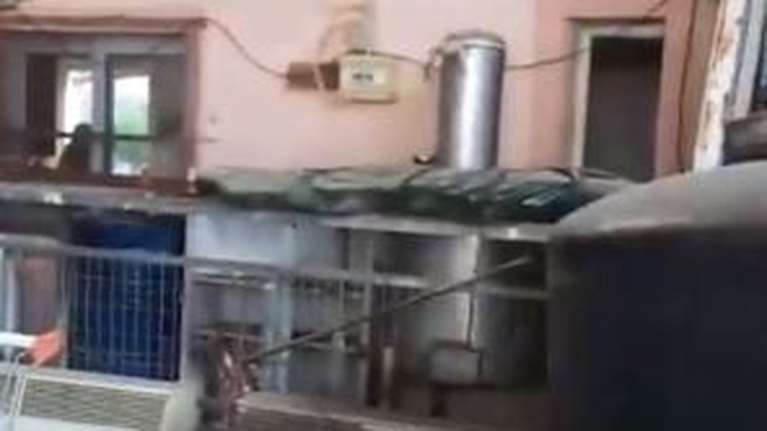 ΣΔΟΕ: &quot;Ξήλωσαν&quot; κύκλωμα που διακινούσε λαθραία τσίπουρο - Κατασχέθηκαν 2 τόνοι [Βίντεο]