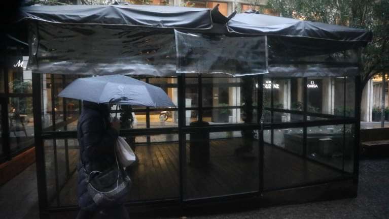 Χειμώνας εκ νέου με βροχές και πτώση της θερμοκρασίας