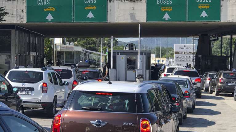 Το αδιαχώρητο στον Προμαχώνα: Πάνω απο 23.000 τουρίστες σε μία ημέρα