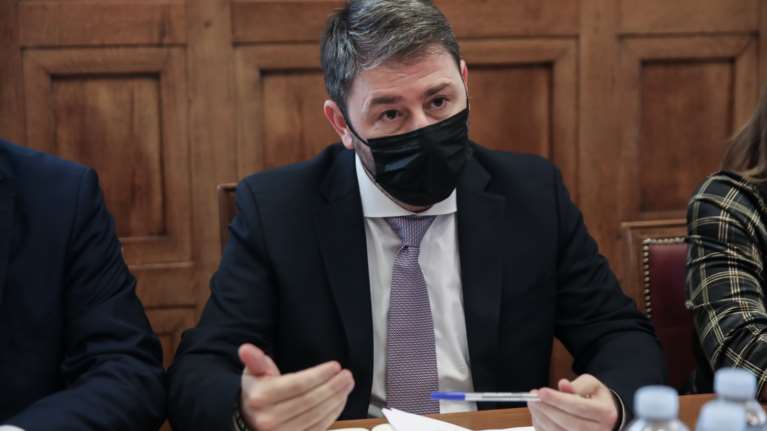 ΝΔ για Ανδρουλάκη: Από τη μία υπερψηφίζει την πρόταση δυσπιστίας και από την άλλη λέει ότι δεν θέλει εκλογές