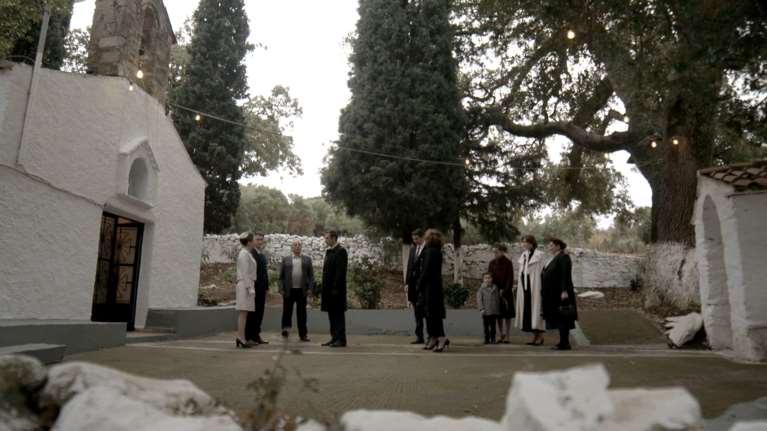 Άγριες Μέλισσες: Ένα πτώμα αναστατώνει το Διαφάνι - Σε ποιον ανήκει