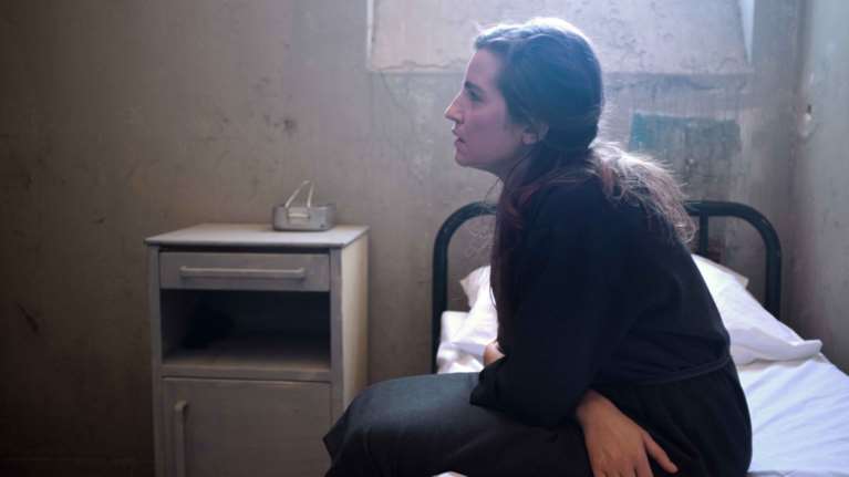 Άγριες Μέλισσες spoiler: Η Ελένη χαροπαλεύει, ο Βόσκαρης πληρώνει τις αμαρτίες του