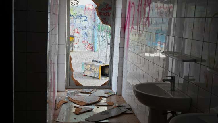 Βάνδαλοι διέλυσαν σχολείο στα Χανιά – Εσπασαν τα πάντα