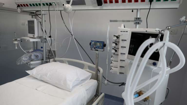 Υπουργείο Υγείας: Δωρεάν οι ανασφάλιστοι και στα ιδιωτικά νοσοκομεία εφόσον χρειαστεί