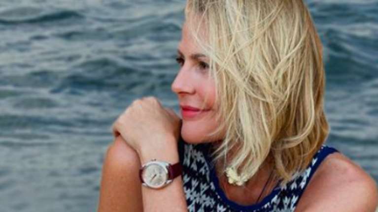 Τζένη Μπαλατσινού: Ποζάρει για πρώτη φορά και με τα τέσσερα παιδιά της - Οι ευχές για το νέο έτος