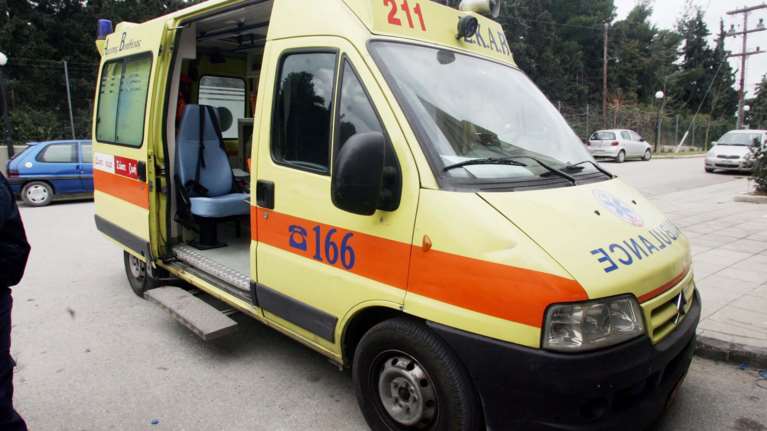 Θεσσαλονίκη: Συναγερμός στο Ιπποκράτειο - 17χρονος έπεσε από το δεύτερο όροφο της Παιδοψυχιατρικής