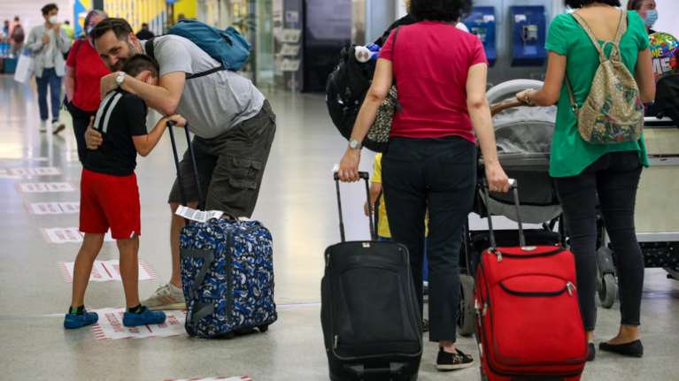 ΥΠΑ: Νέα παράταση αεροπορικών οδηγιών – Οι προϋποθέσεις εισόδου στη χώρα